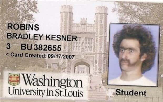 21 Awkwardly Funny ID Photos
