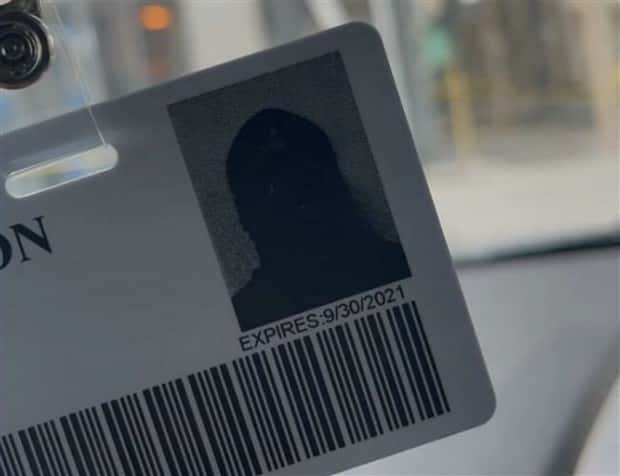 21 Awkwardly Funny ID Photos