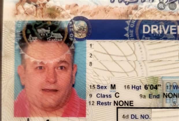 21 Awkwardly Funny ID Photos
