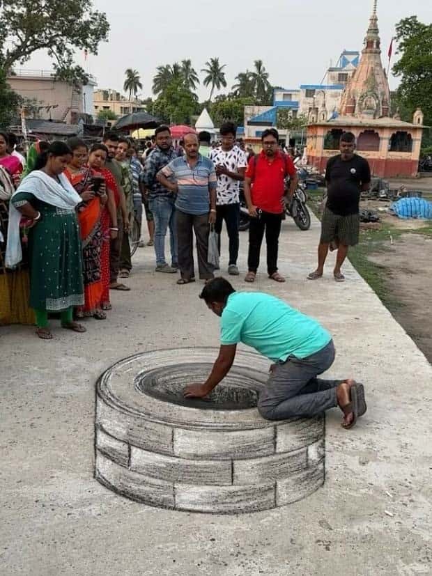 Teacher’s 3D Chalk Art Wows Community (25 photos)