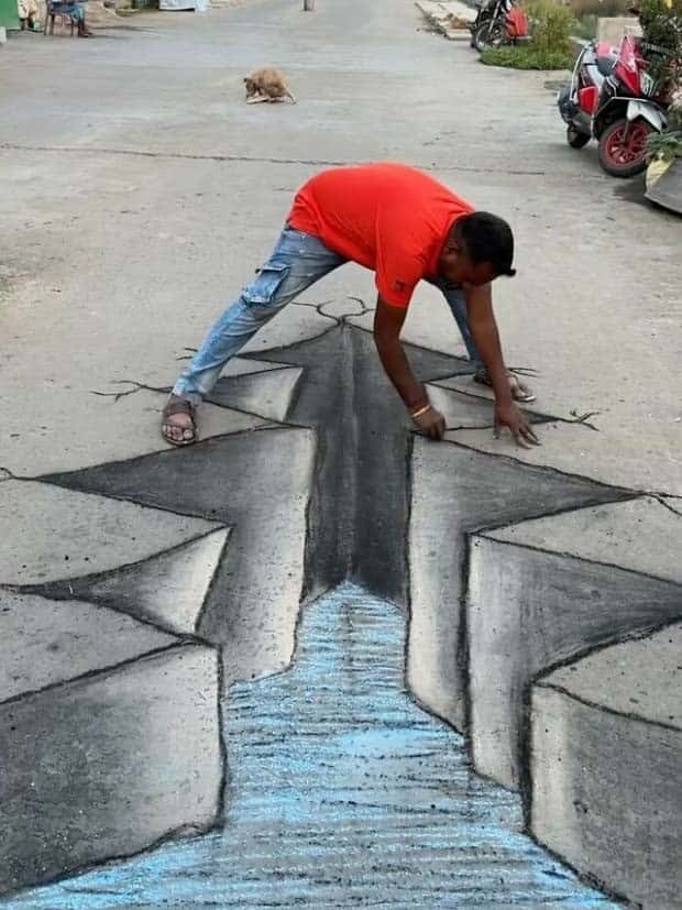 Teacher’s 3D Chalk Art Wows Community (25 photos)