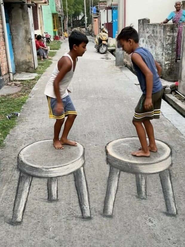 Teacher’s 3D Chalk Art Wows Community (25 photos)