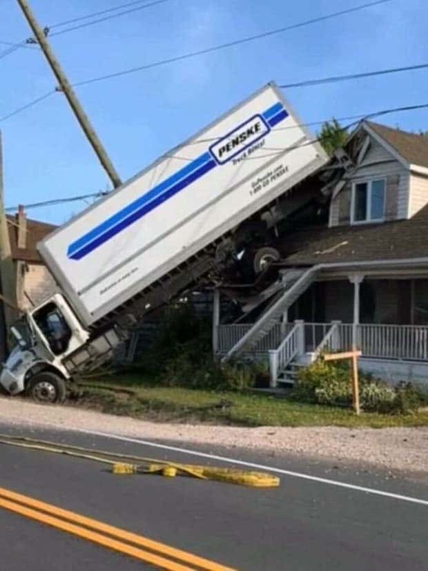 Insane Driving Fails #21 (23 photos)