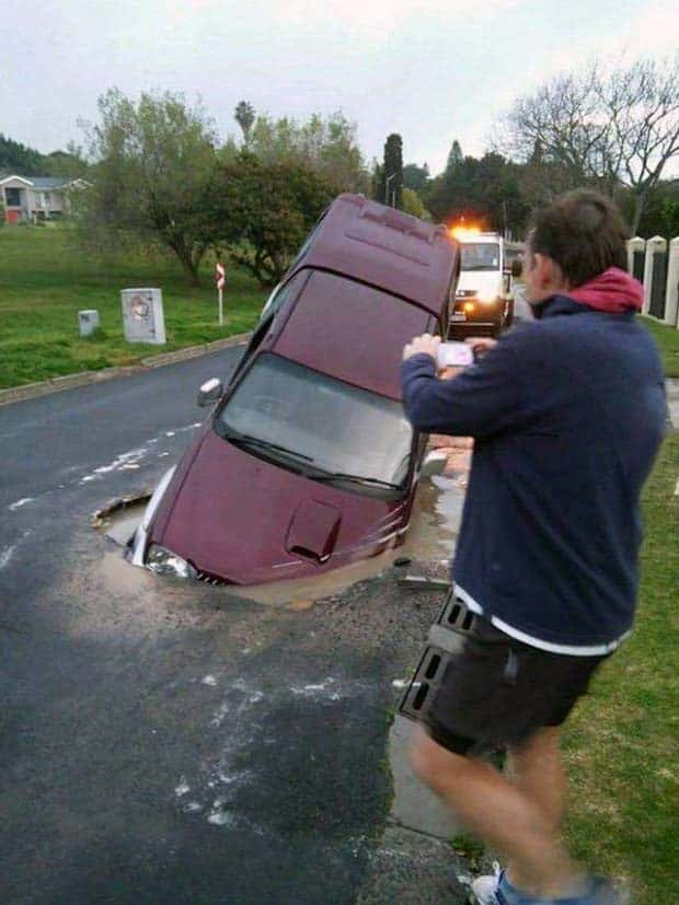 Insane Driving Fails #21 (23 photos)