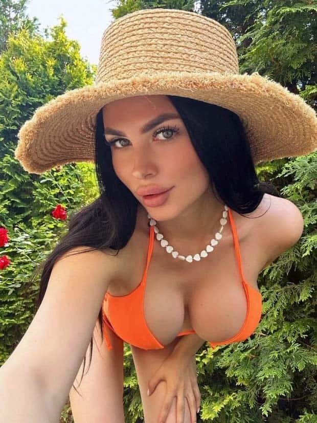 girl with big boobs 7 Hot Busty Girls #63 (24 photos)