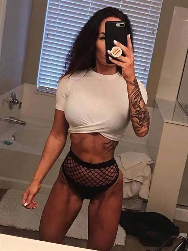 Hot Girls in Seductive Mesh Outfits #6 (22 photos)