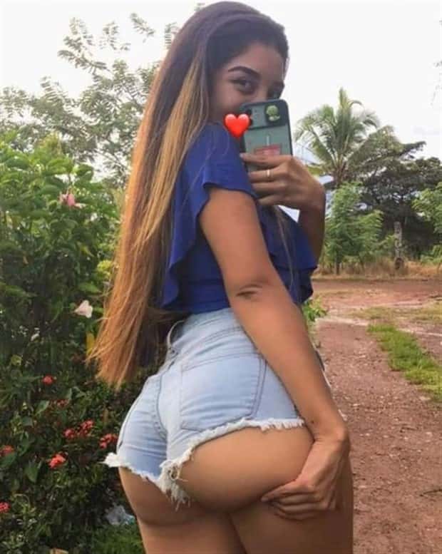 Handsome Girls in Short Shorts #2 (25 photos)