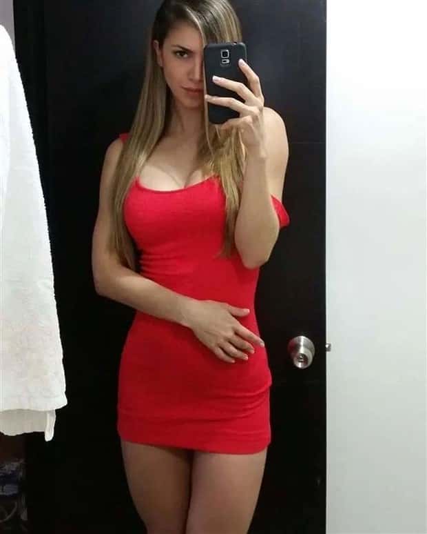 Hot Girls in Tight Dresses #53 (24 photos)
