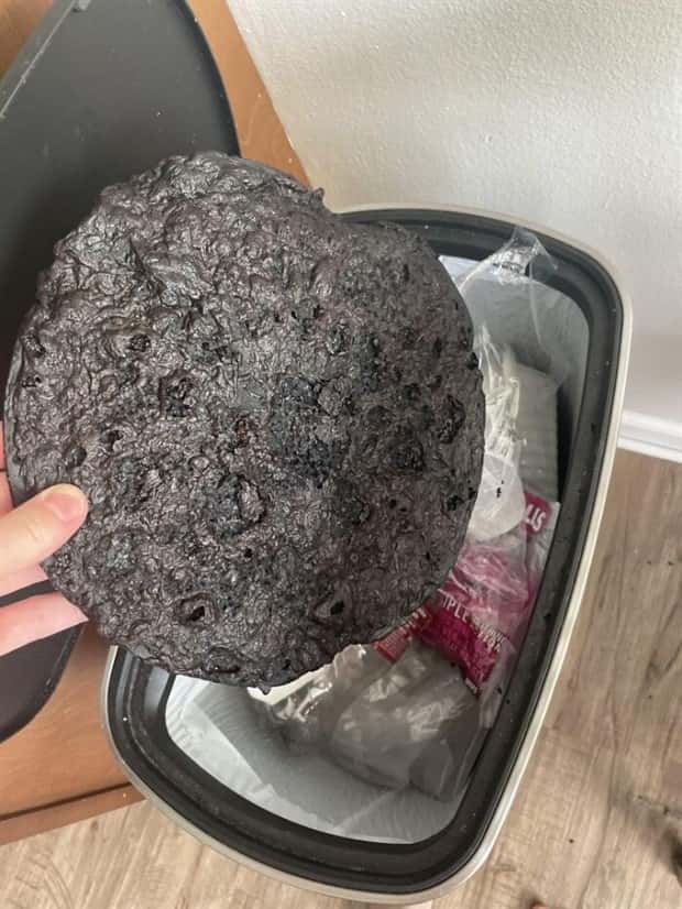 29 Pizzas That Would Make Any Italian Run Away (29 photos)