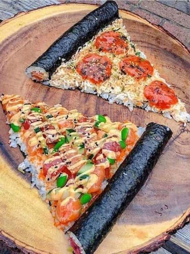 29 Pizzas That Would Make Any Italian Run Away (29 photos)