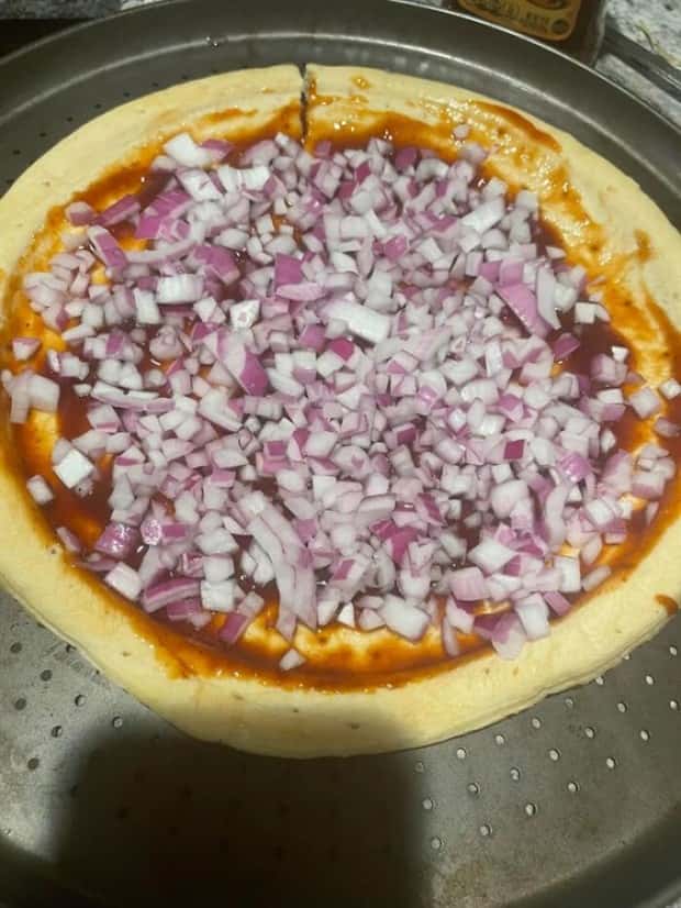 29 Pizzas That Would Make Any Italian Run Away (29 photos)