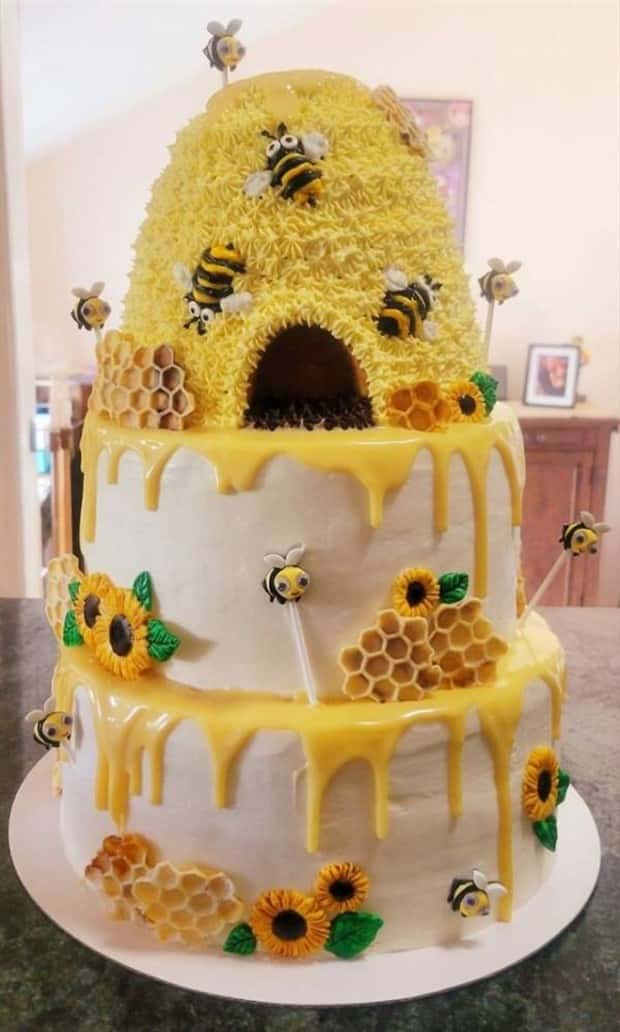 standout cake designs 12 Standout Cake Designs and Decorations (28 photos)
