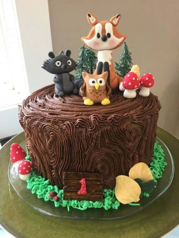 standout cake designs 18 Standout Cake Designs and Decorations (28 photos)
