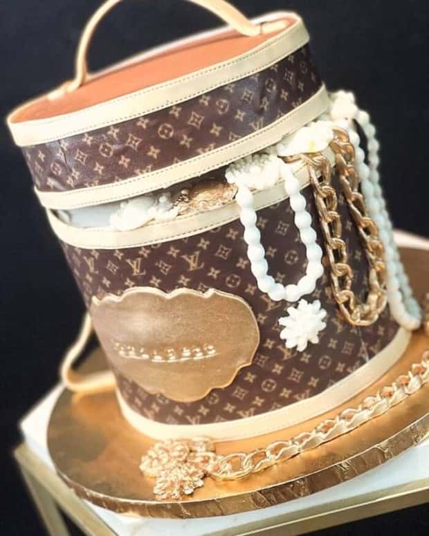 standout cake designs 20 Standout Cake Designs and Decorations (28 photos)