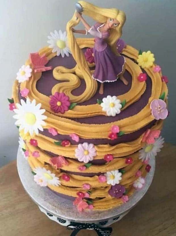 standout cake designs 21 Standout Cake Designs and Decorations (28 photos)