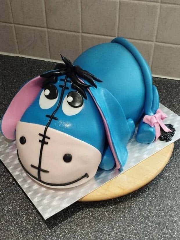 standout cake designs 27 Standout Cake Designs and Decorations (28 photos)