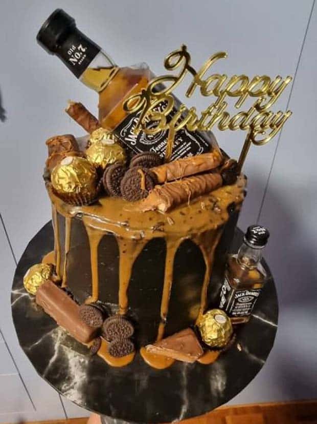 standout cake designs 5 Standout Cake Designs and Decorations (28 photos)