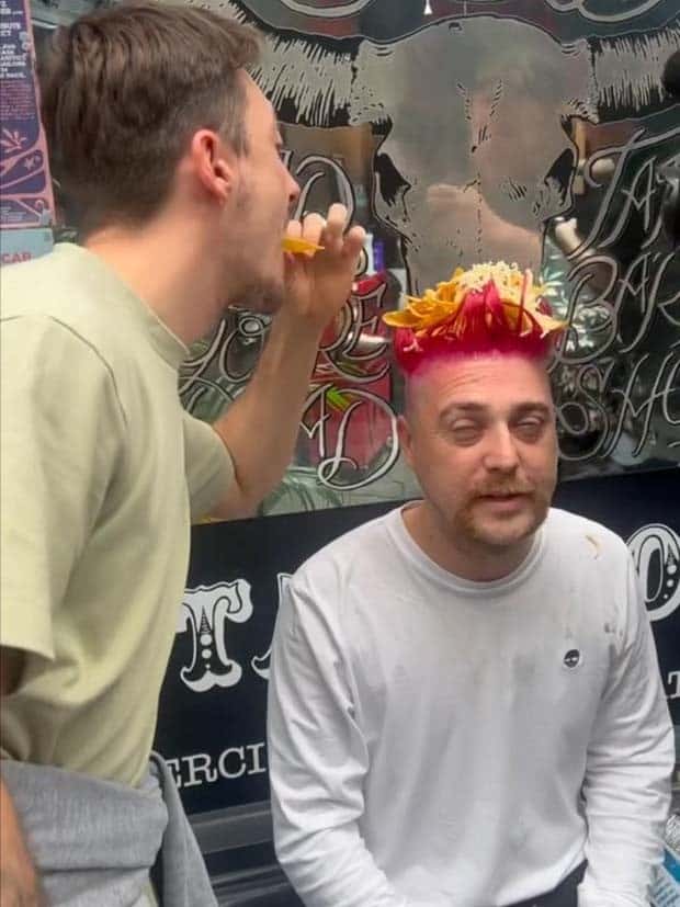 Strange Haircuts that Cannot Go Unnoticed #28 (22 photos)