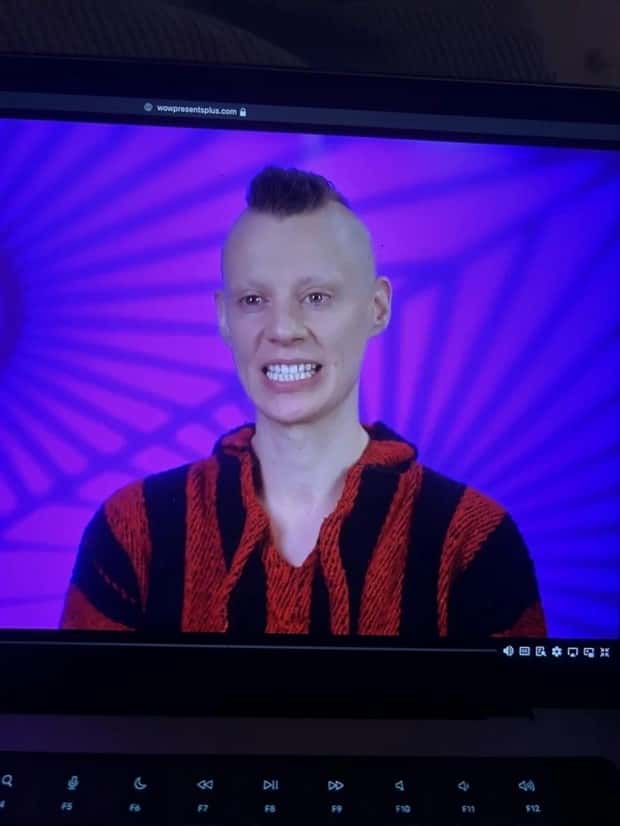 Strange Haircuts that Cannot Go Unnoticed #28 (22 photos)