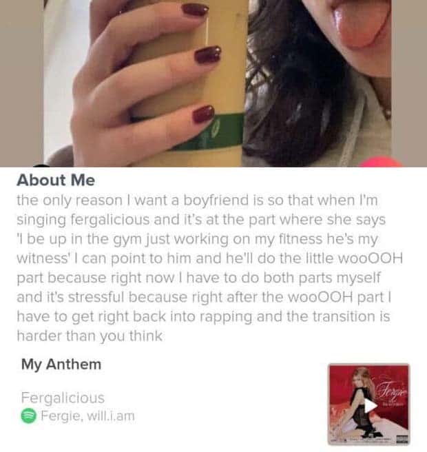 Strange Tinder Profiles You Won’t Forget (32 photos)