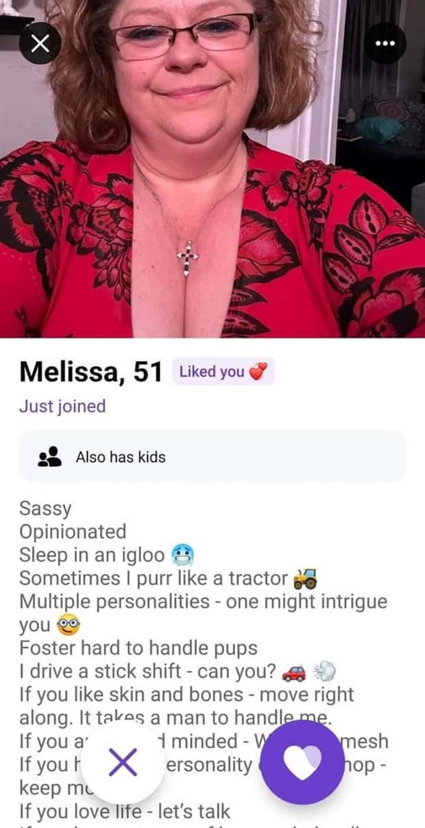 Strange Tinder Profiles You Won’t Forget (32 photos)