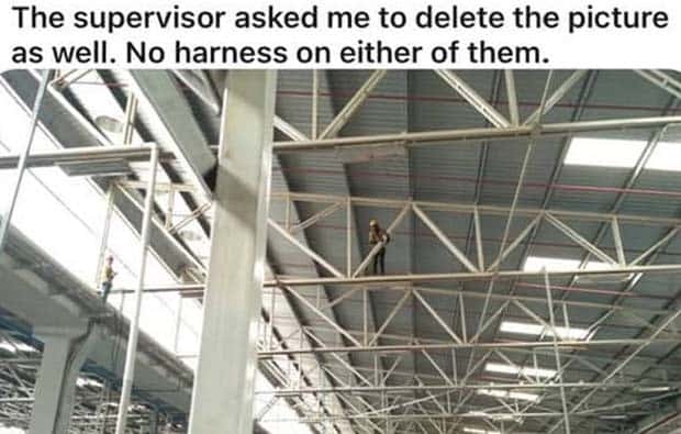 work safety fails 14 35 Outrageous Work Safety Fails to Cringe At (35 photos)