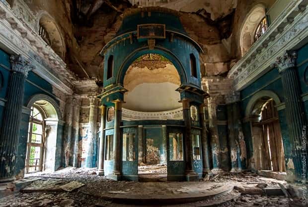 The Beauty of Abandoned Places #25 (26 photos)