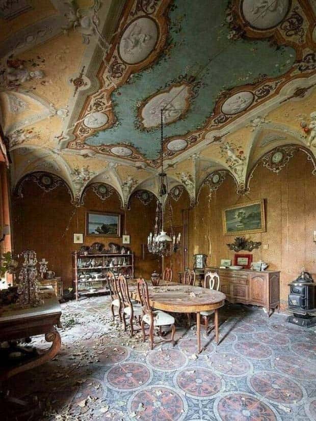 The Beauty of Abandoned Places #25 (26 photos)