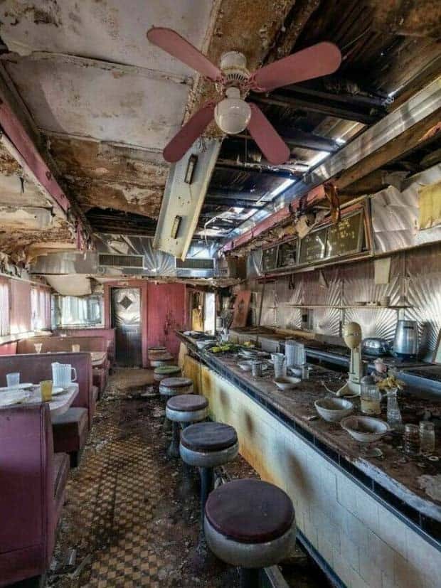 The Beauty of Abandoned Places #25 (26 photos)