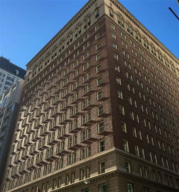 Shadows That Will Make You Double Take (41 photos)