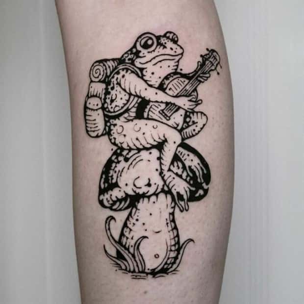 31 Great Frog Themed Tattoos (31 photos)