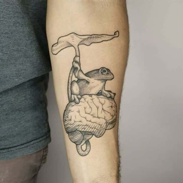 31 Great Frog Themed Tattoos (31 photos)