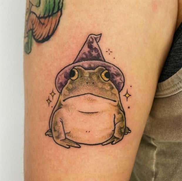 31 Great Frog Themed Tattoos (31 photos)