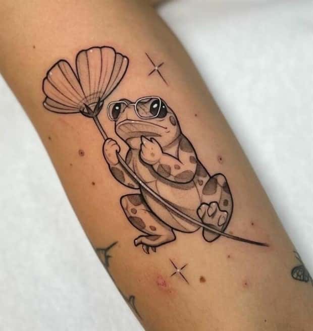 31 Great Frog Themed Tattoos (31 photos)