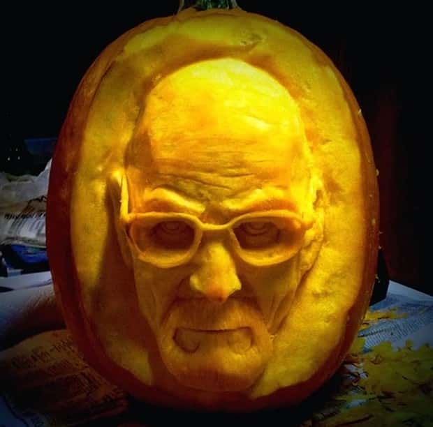 impressive pumpkin carvings 48 Impressive Pumpkin Carvings for Halloween Fun (33 photos)