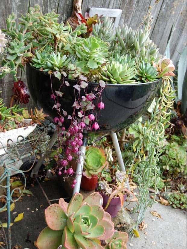 old furniture transformation 24 Old Furniture Revamp Ideas (25 photos)