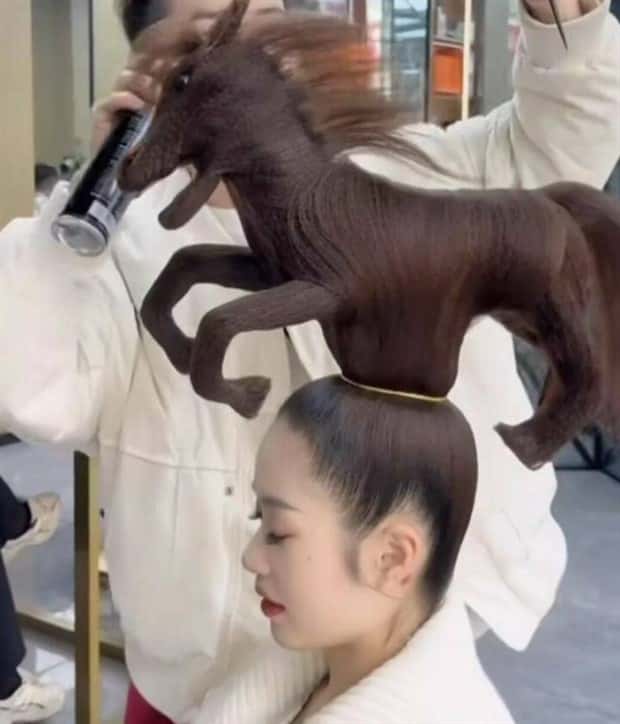 strange haircuts 11 Strange Haircuts that Cannot Go Unnoticed #29 (26 photos)