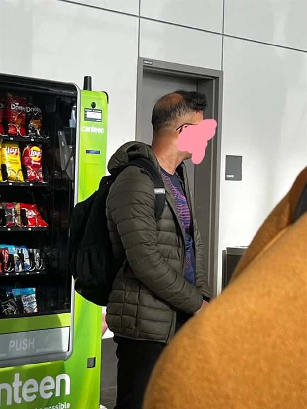 strange haircuts 21 Strange Haircuts that Cannot Go Unnoticed #29 (26 photos)