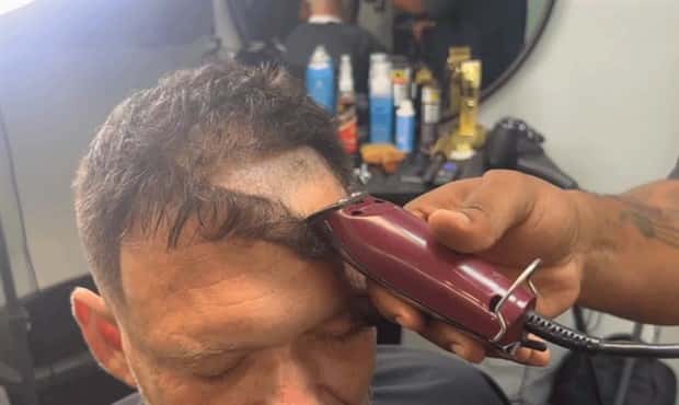 strange haircuts 8 Strange Haircuts that Cannot Go Unnoticed #29 (26 photos)