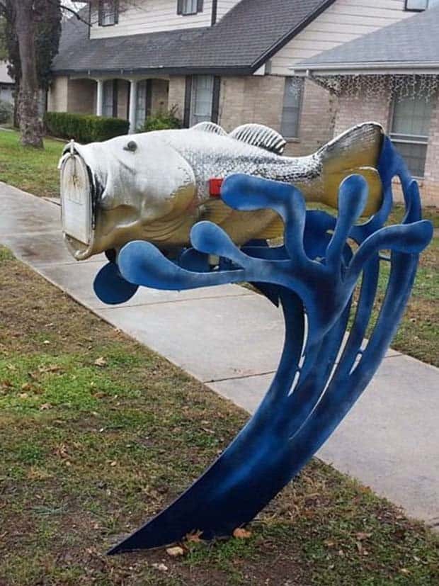 25 Mailboxes Sure to Amuse Mailmen (25 photos)