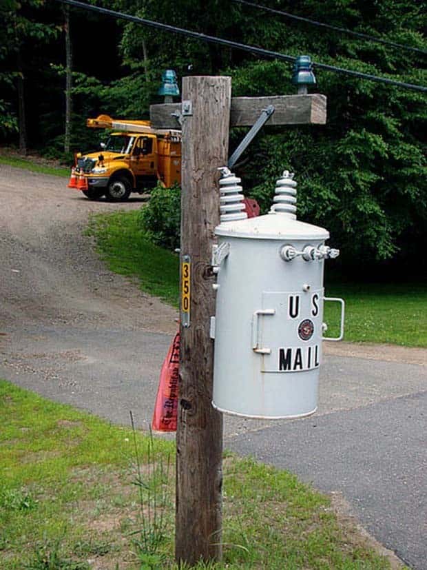 25 Mailboxes Sure to Amuse Mailmen (25 photos)