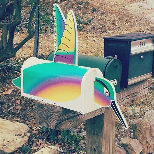 25 Mailboxes Sure to Amuse Mailmen (25 photos)