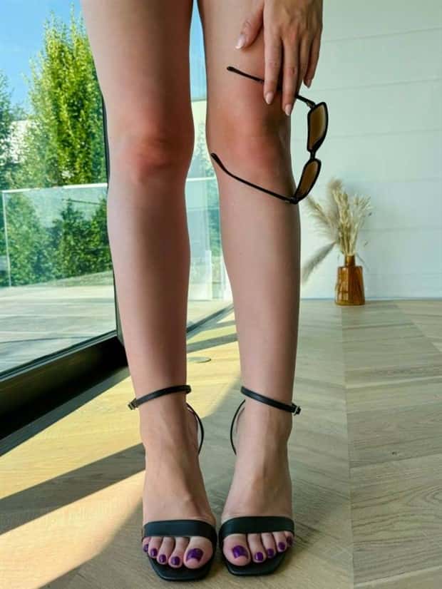 beautiful long legs 2 Hot Girls with Beautiful Legs #57 (24 photos)