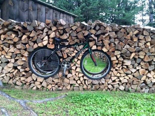 Creative and Unique Firewood Stacking (32 photos)