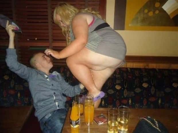 cringe clubbing pics 7 25 Clubbing Pics Full of Cringe (25 photos)