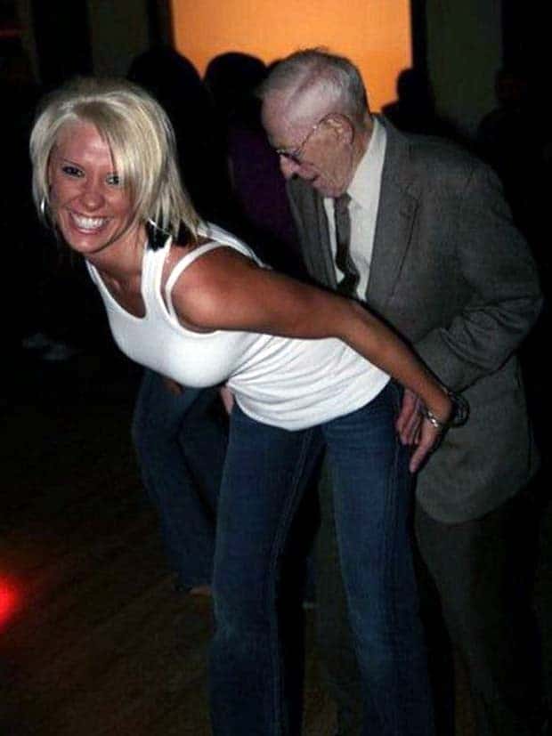 cringe clubbing pics 9 25 Clubbing Pics Full of Cringe (25 photos)