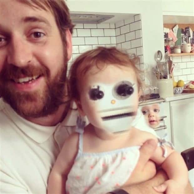 Unsettling Yet Hilarious Face Swaps (46 photos)