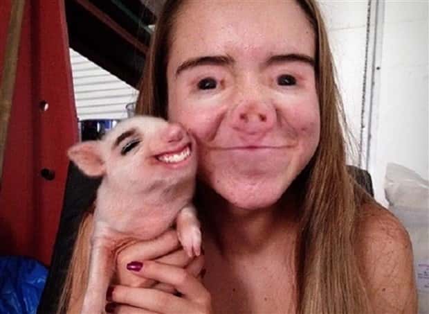 Unsettling Yet Hilarious Face Swaps (46 photos)