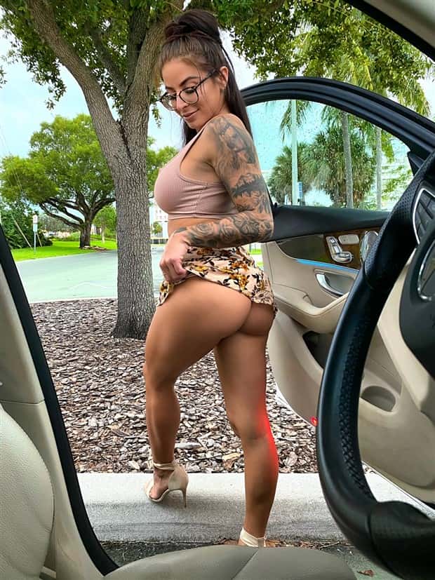 Hot Girls with Glasses #22 (24 photos)