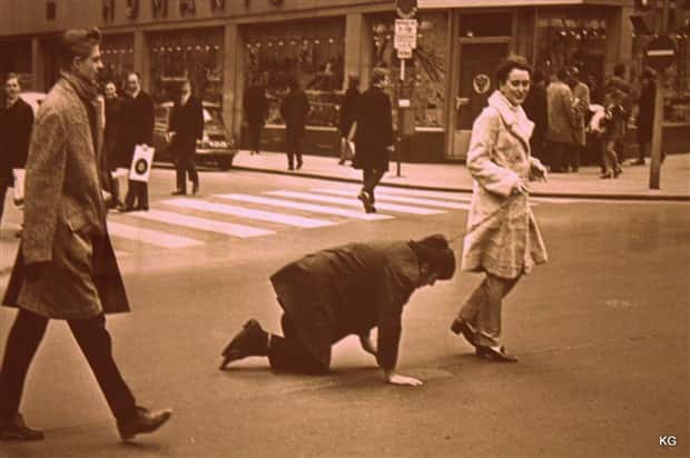 Men Treated Like Dogs by Women (29 photos)